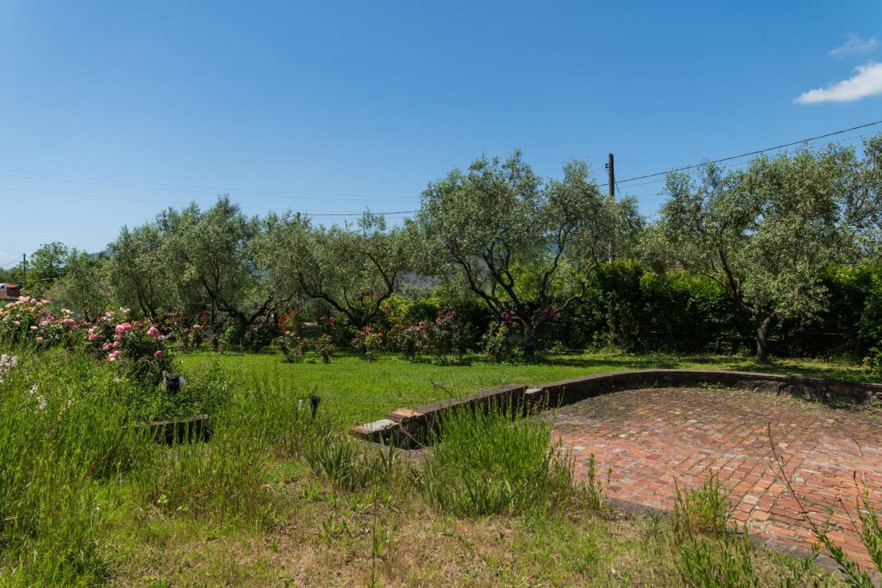 Locanda La Valle Castelnuovo Magra Eksteriør billede